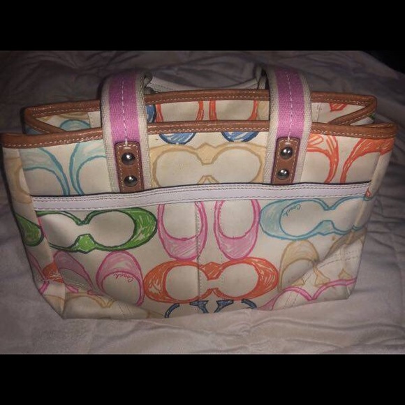 Coach Hampton Scribble Multicolor CC Logo Handbag – Iconic Y2K Style! - Picture 3 of 8
